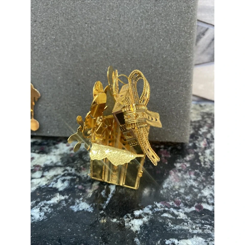 Danbury Mint Gold‎ Disney Ornaments